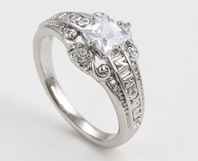 Load image into Gallery viewer, Mystique CZ Ring
